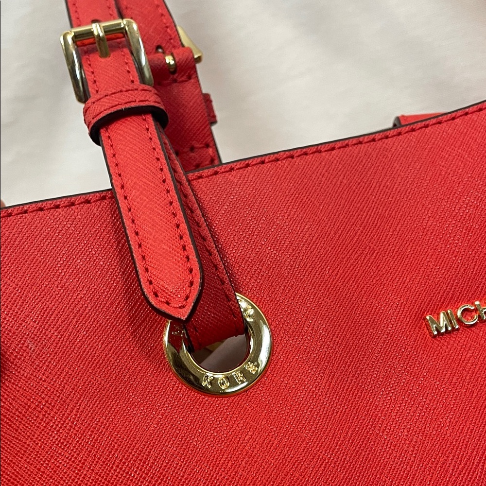 Michael Kors Vibrant cherry Red Tote gold hardware large purse - Picture 15 of 17